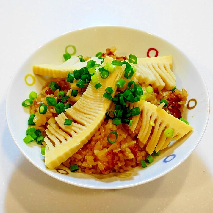旬の筍で作る!たけのこご飯(炊き込みご飯)